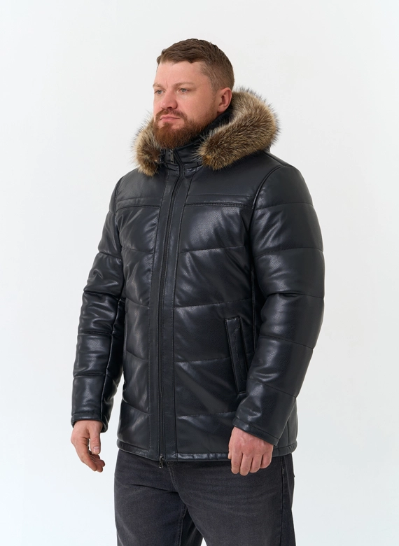 Мужской пуховик из эко кожи с мехом енота на капюшоне фото
