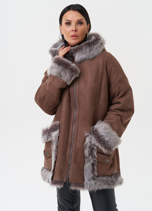Натуральная дубленка с капюшоном модель № 28700 меха малина