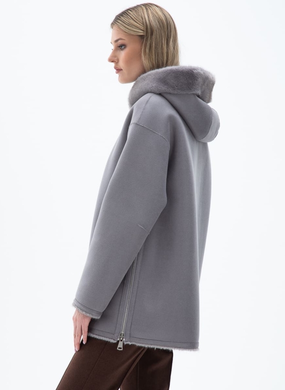 Женская двухсторонняя дубленка из эко кожи с капюшоном