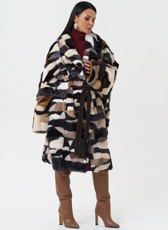Шуба из меха норки с английским воротником