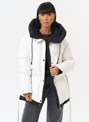 Белый пуховик из эко кожи с поясом