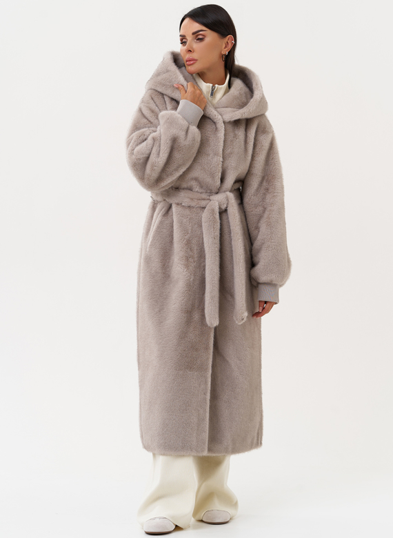 Женская шуба из эко меха с капюшоном