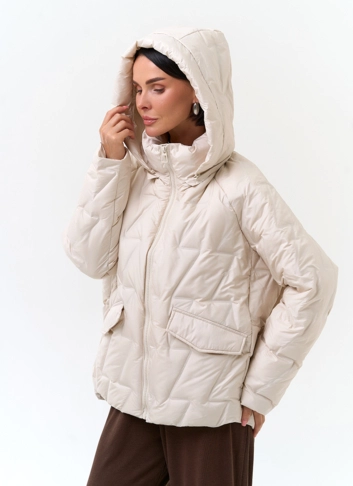 Женская куртка с капюшоном