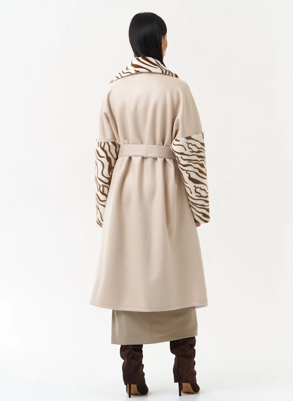 Двухстороннее пальто из эко замши с английским воротником